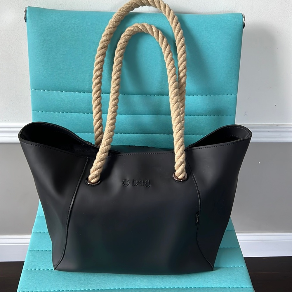 O bag Italian big blk soft EVA w/blk zippered liner & long natural rope handles